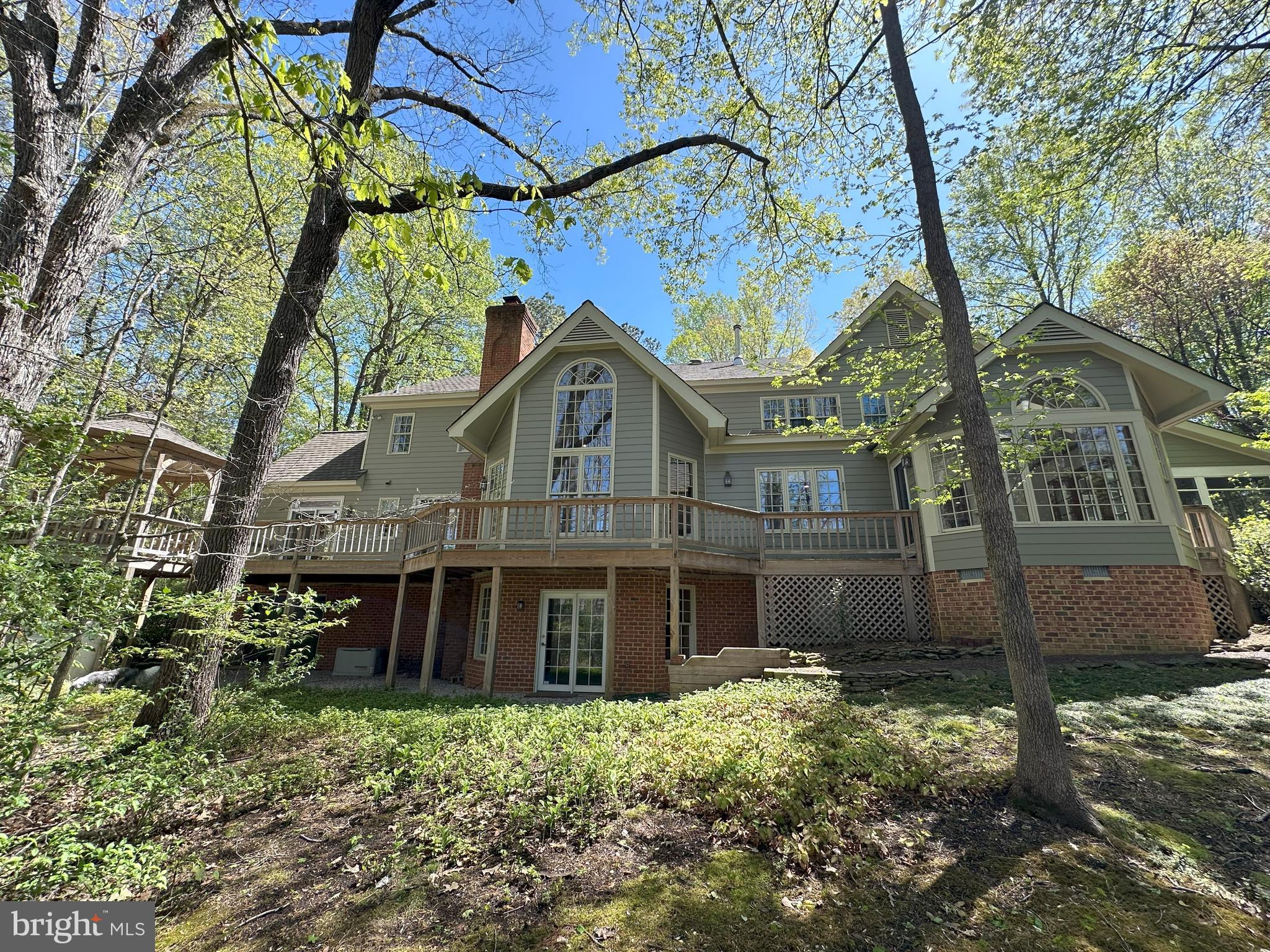 328 Perrow Ln